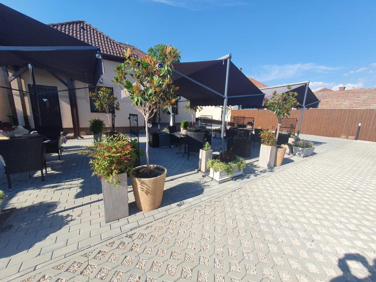 Harmony Apartments Mórahalom Екстериор снимка
